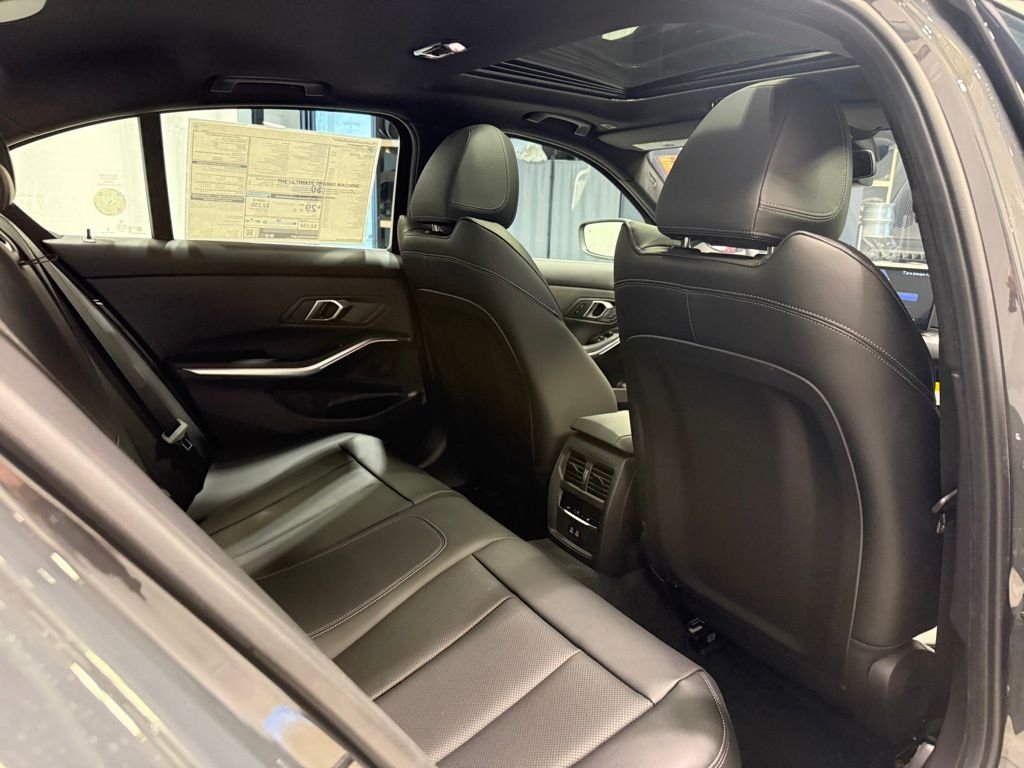2026 BMW 3 Series 330i - Photo 26