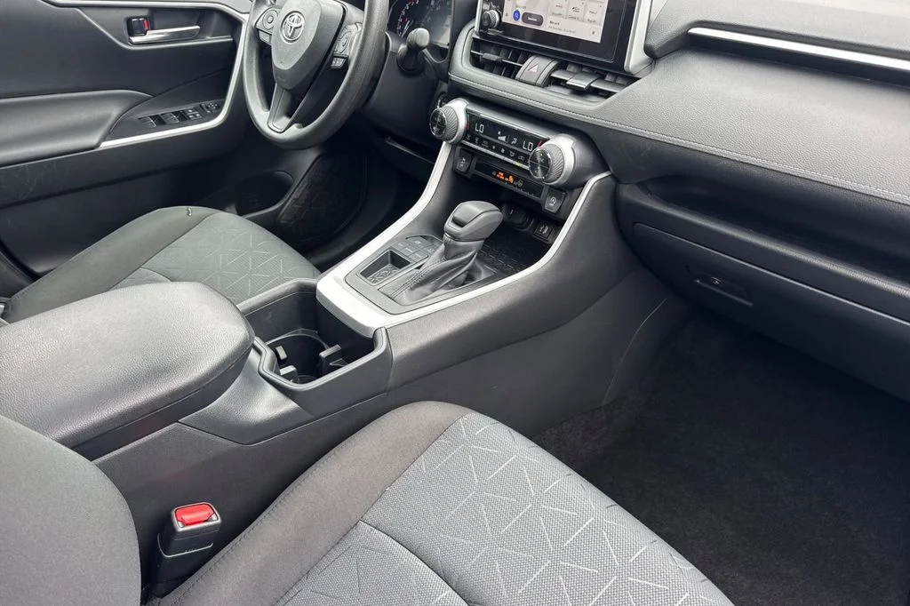 Certified Used 2025 Silver Toyota XLE image 16