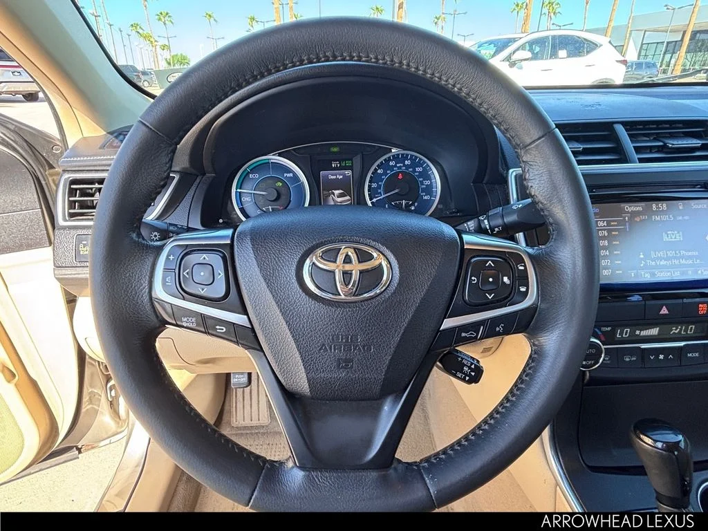 Used 2015  Toyota XLE image 21
