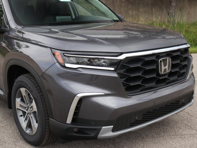 2025 Honda Pilot EX-L photo 3