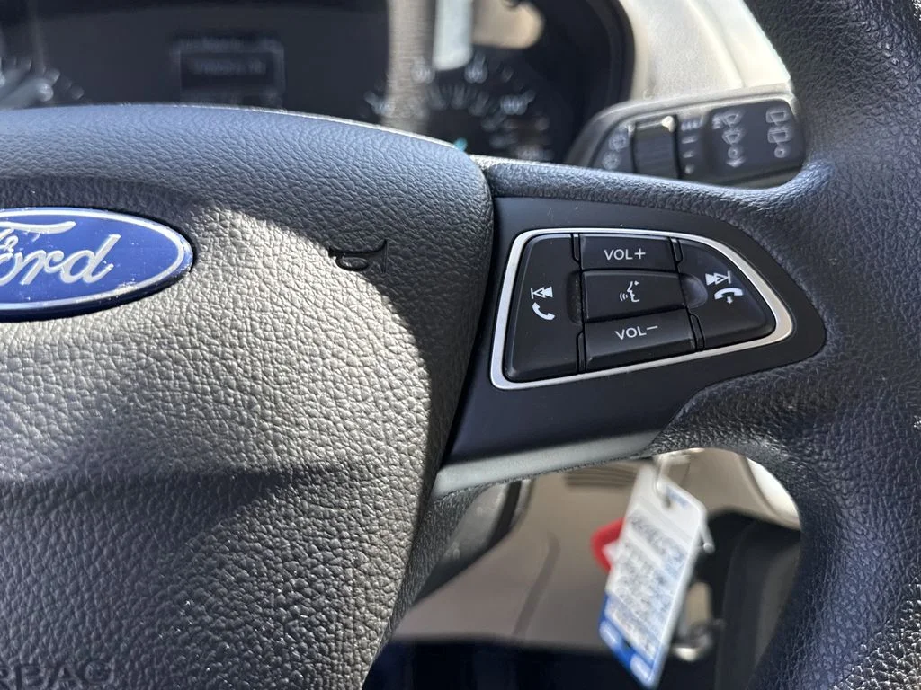 Used 2020 Diamond White Ford S image 21