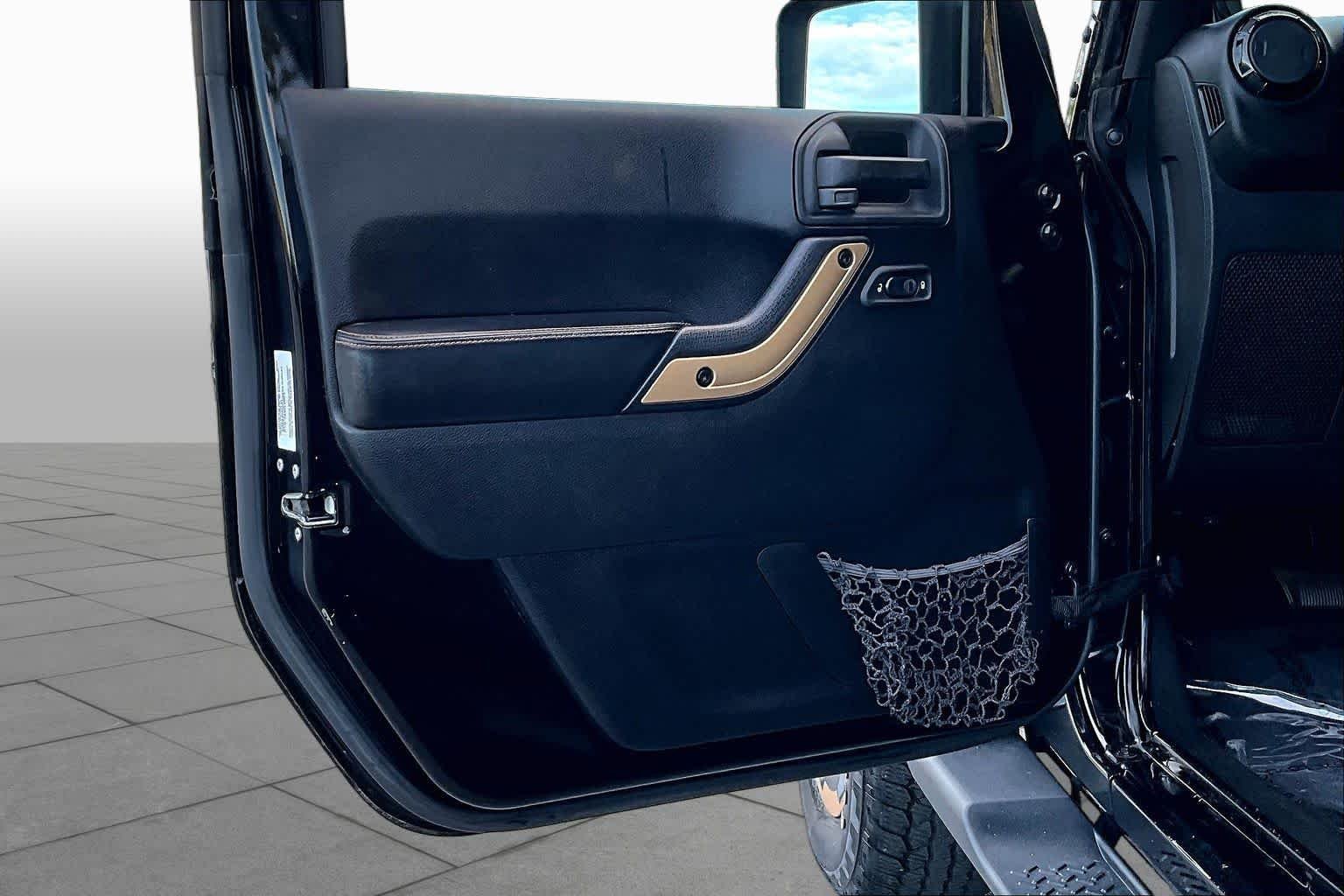 Used 2014 Black Clearcoat Jeep Dragon Edition image 21