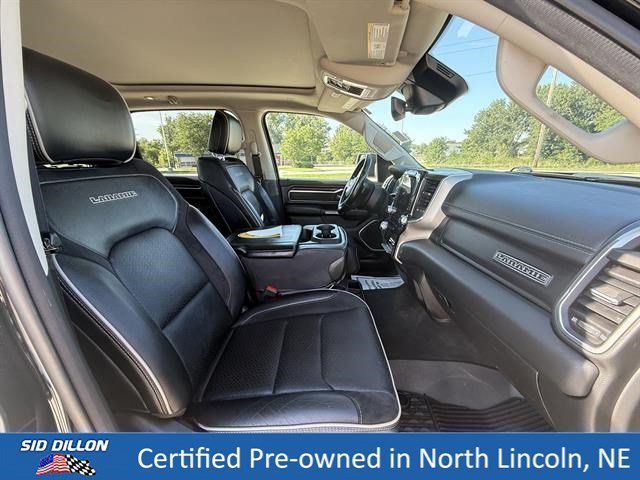 Used 2022 Diamond Black Crystal Pearlcoat Ram Laramie image 20