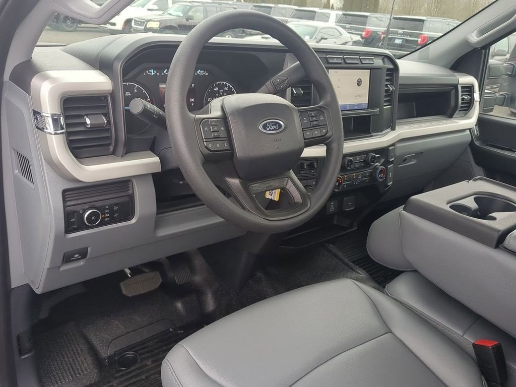 2024 Ford F-550 Super Duty Chassis Cab XL - Photo 47