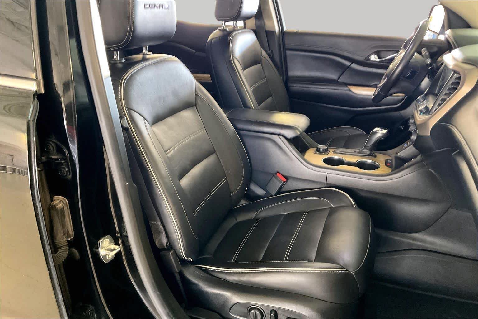 Used 2019 Ebony Twilight Metallic GMC Denali image 8