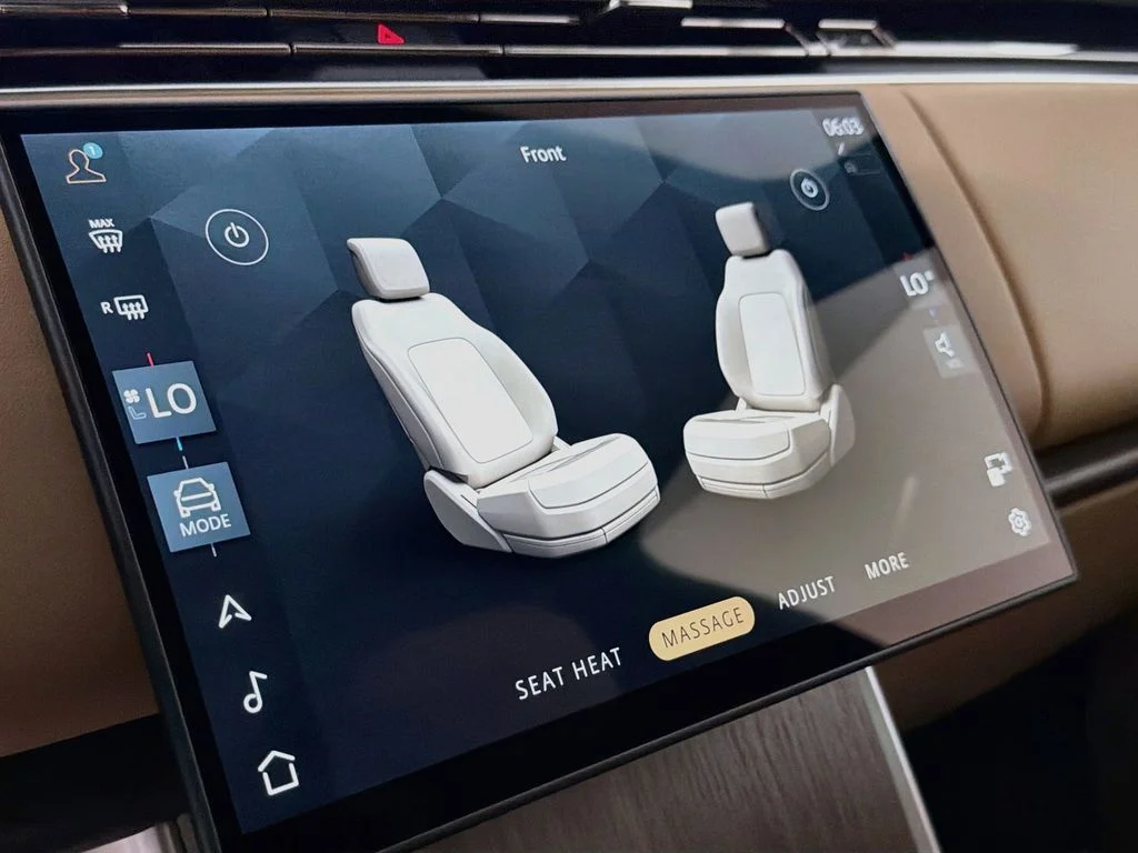 New 2026 Fuji White Land Rover SE image 21