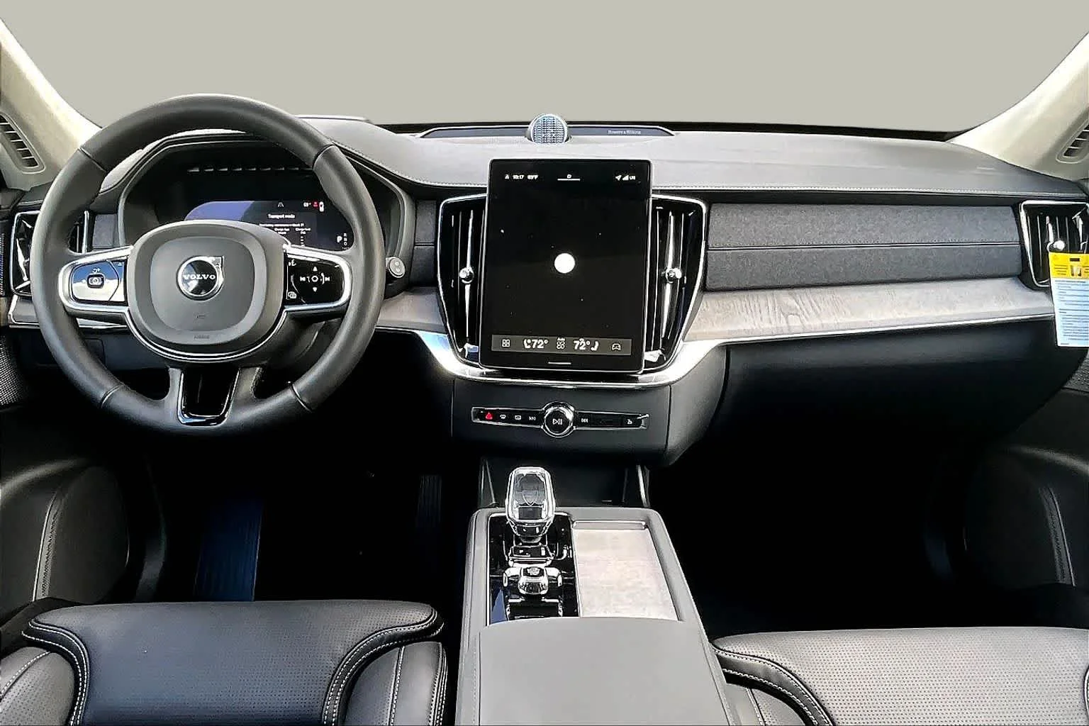 New 2026 Mulberry Red Volvo Ultra image 7
