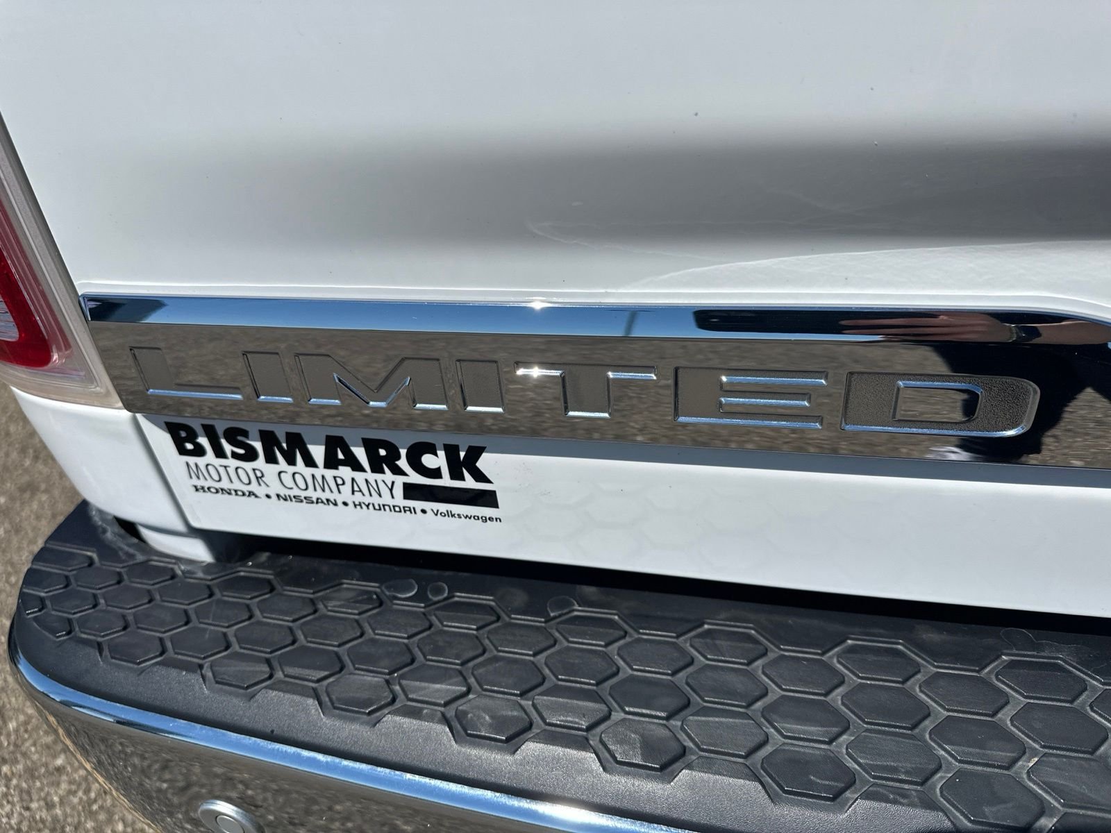 Used 2017 White Ram Laramie Longhorn image 7