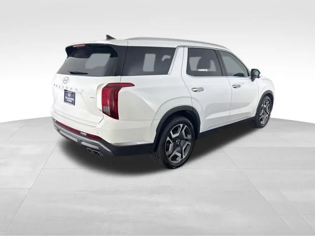 Used 2025 White Hyundai SEL Premium image 6