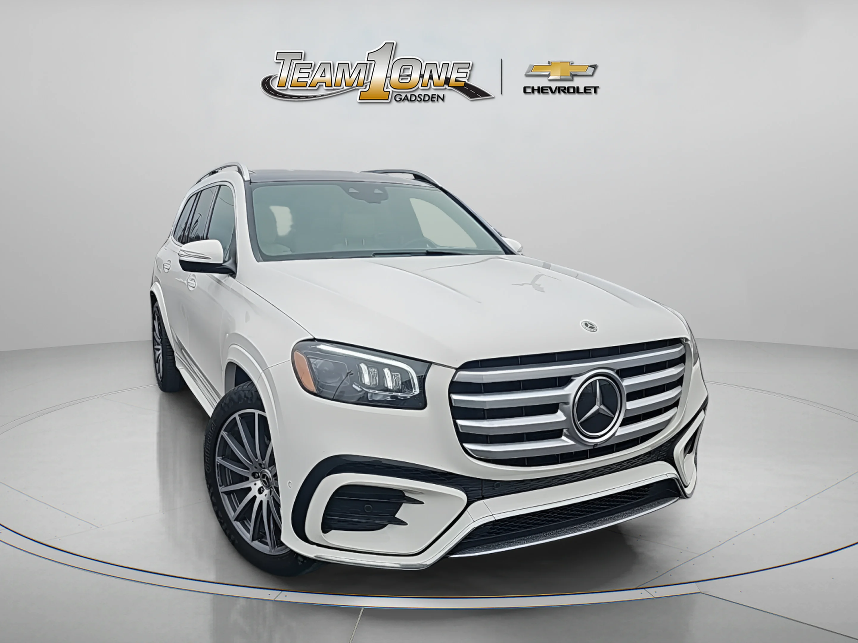 Used 2024 White Mercedes-Benz 4MATIC® image 1