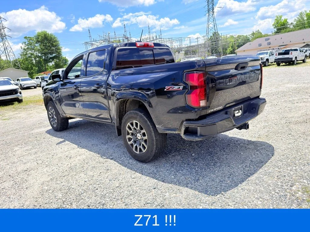 Used 2023 Black Chevrolet Z71 image 7
