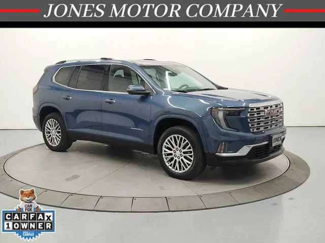 Used 2024  GMC Denali image 1