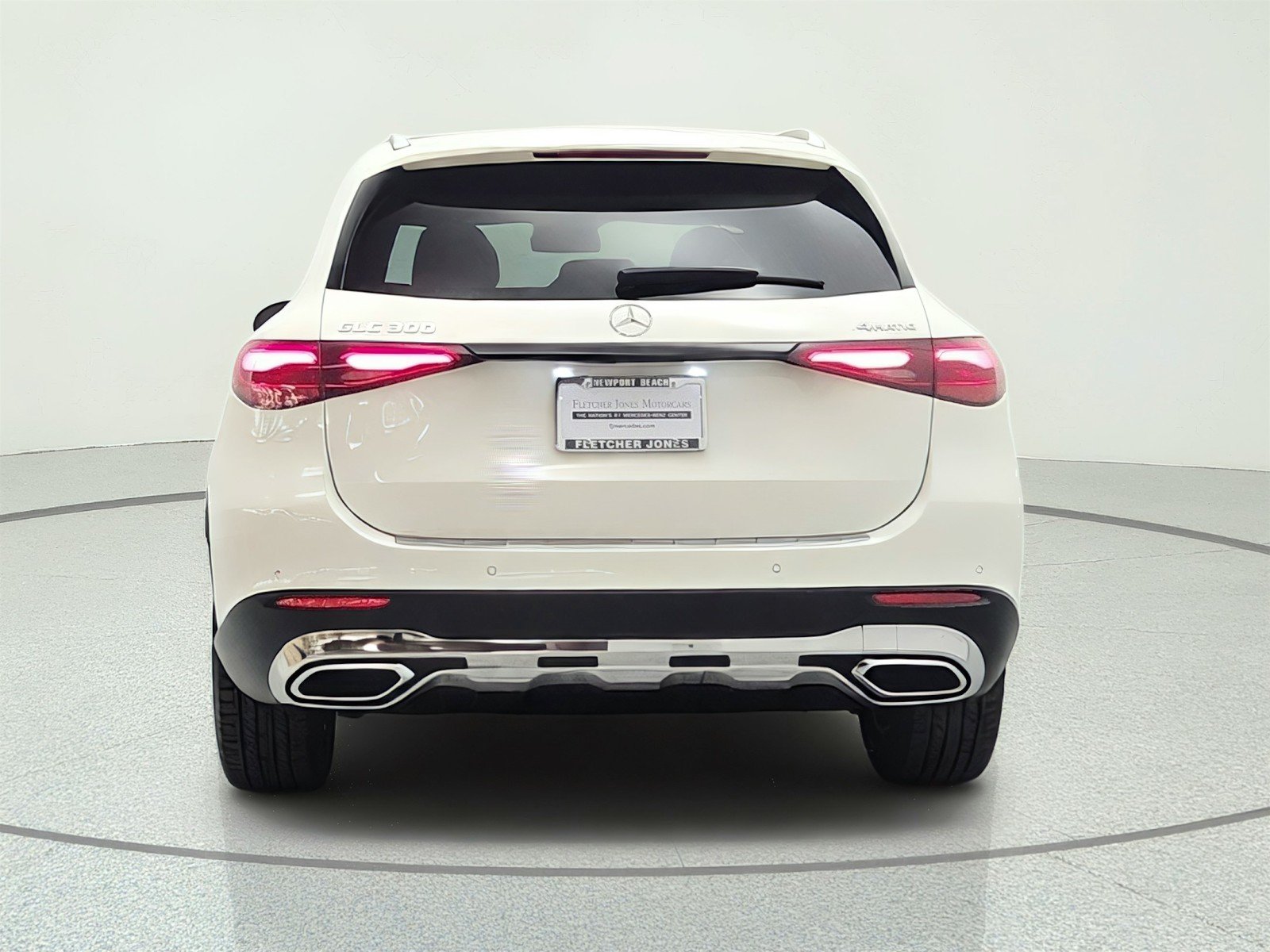 Used 2024 Polar White Mercedes-Benz GLC 300 4MATIC® SUV image 6