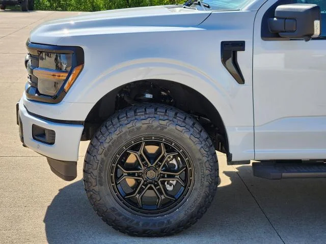 New 2026 Oxford White Ford XLT image 29