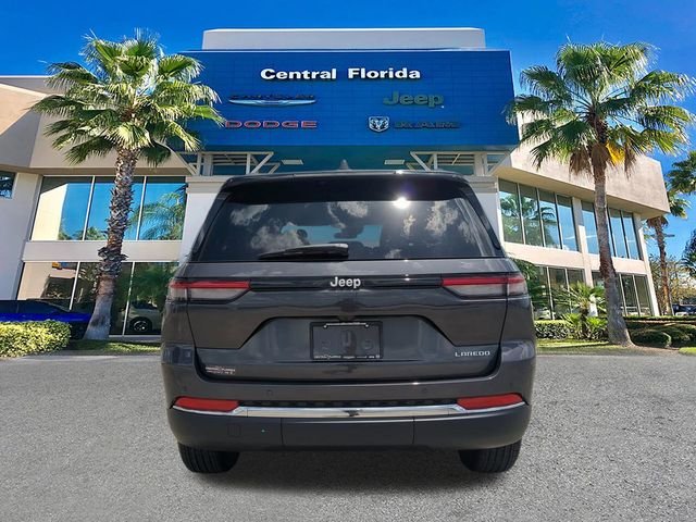 New 2026 Baltic Gray Metallic Clear-Coat Exterior Paint Jeep Laredo X image 6