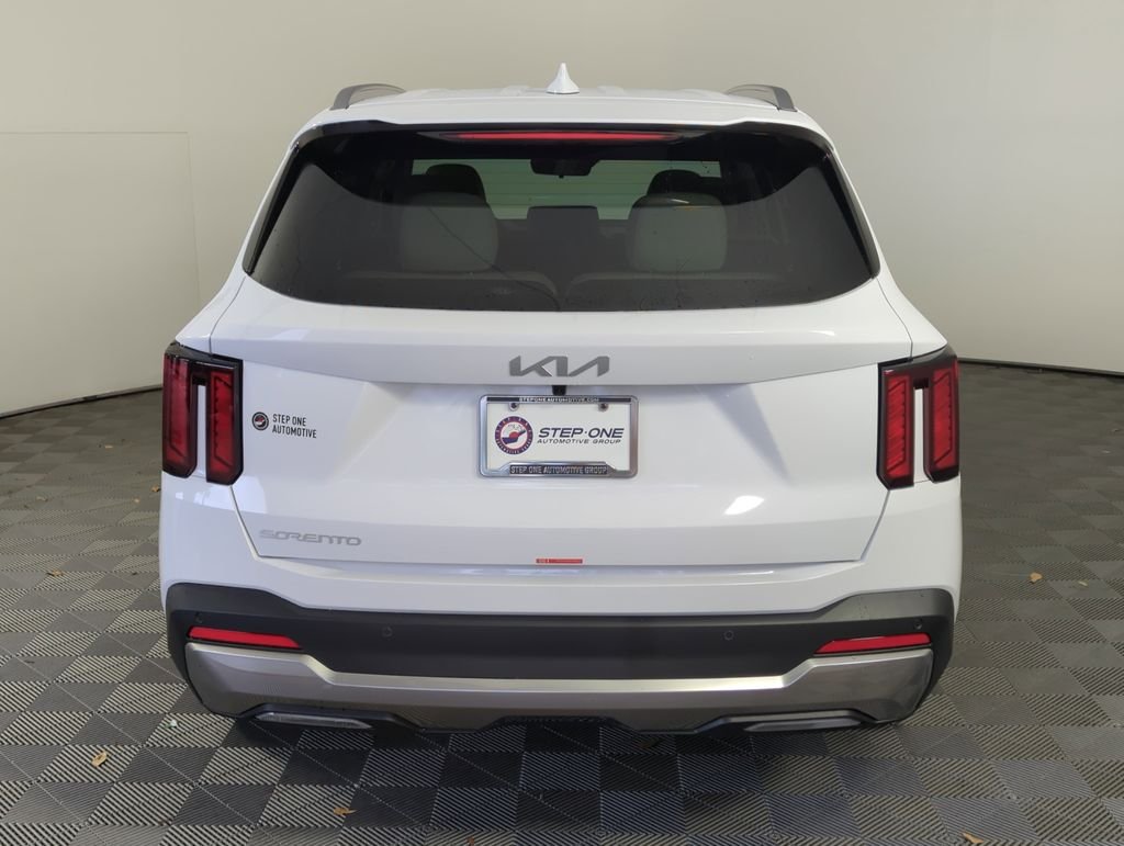 New 2026 Glacial White Pearl Kia S image 6
