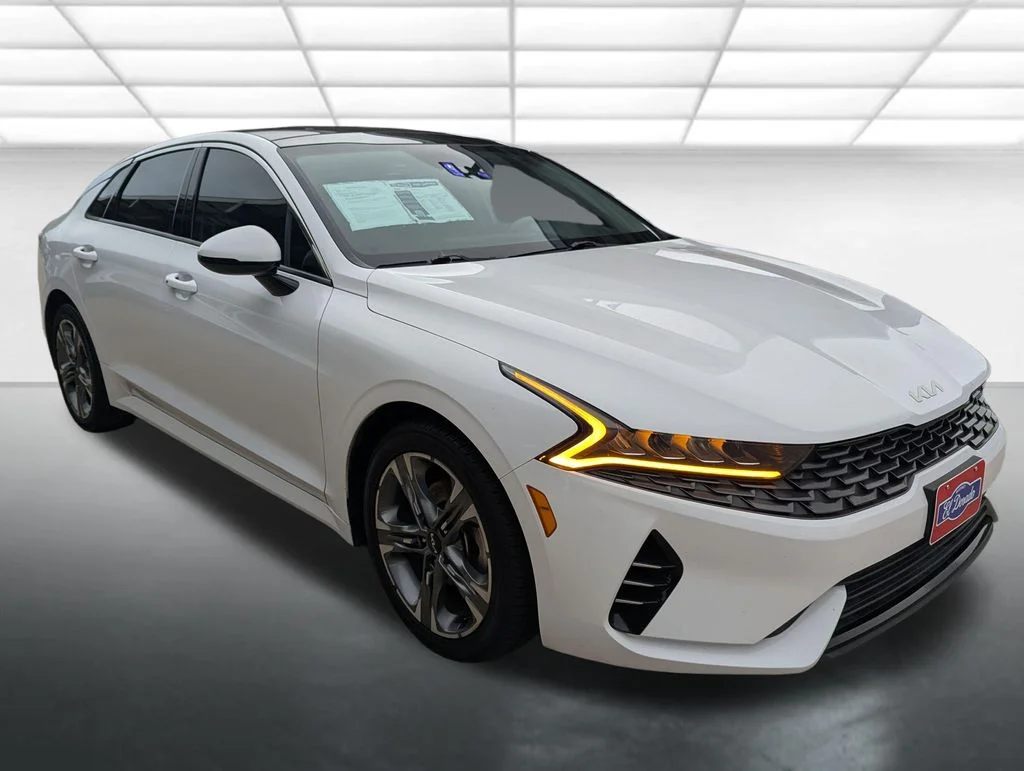 2024 Kia Optima EX FWD's photo