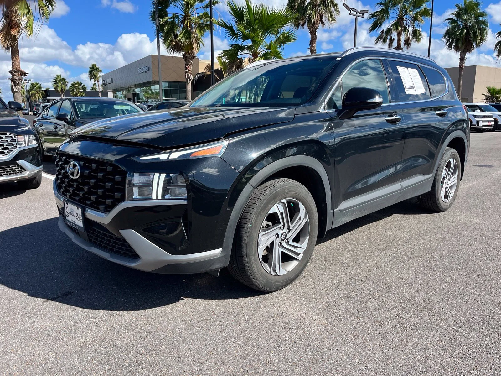 Used 2023 Black Hyundai SEL image 3