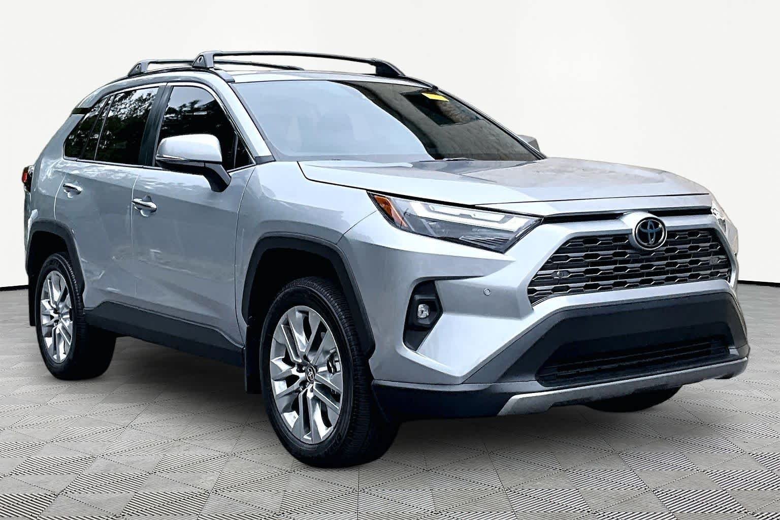 Used 2025 Silver Sky Metallic Toyota Limited image 3