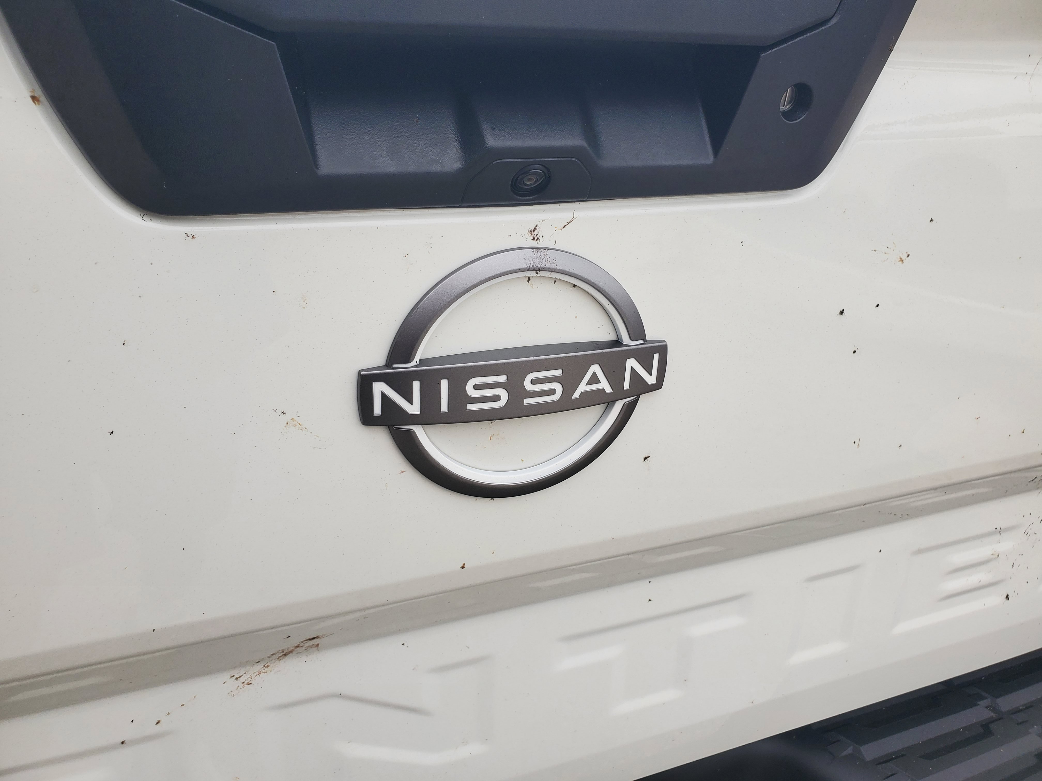 New 2026 Glacier White Nissan King Cab® S image 9