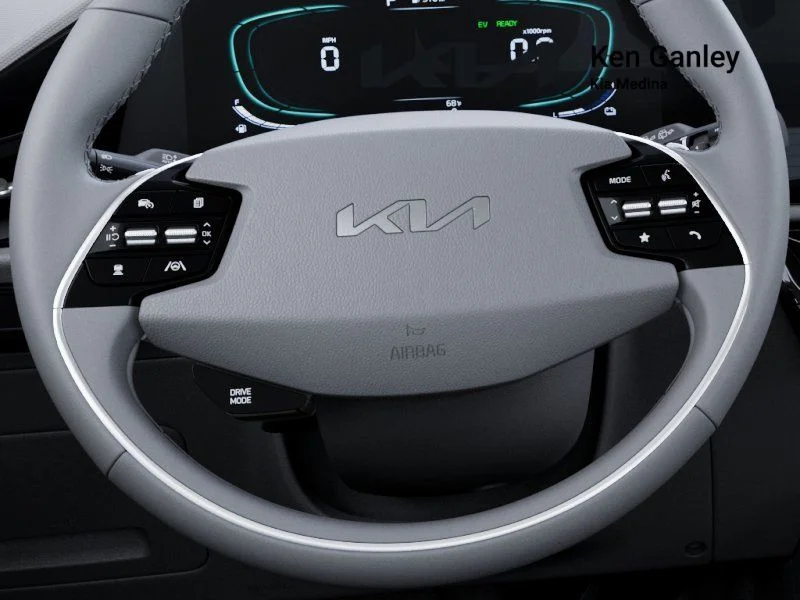 New 2026 Snow White Pearl Kia EX image 22