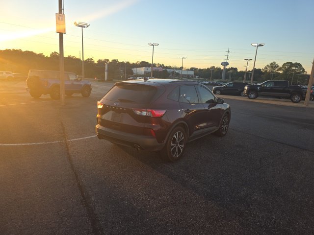 Used 2021 Brown Ford SE image 3