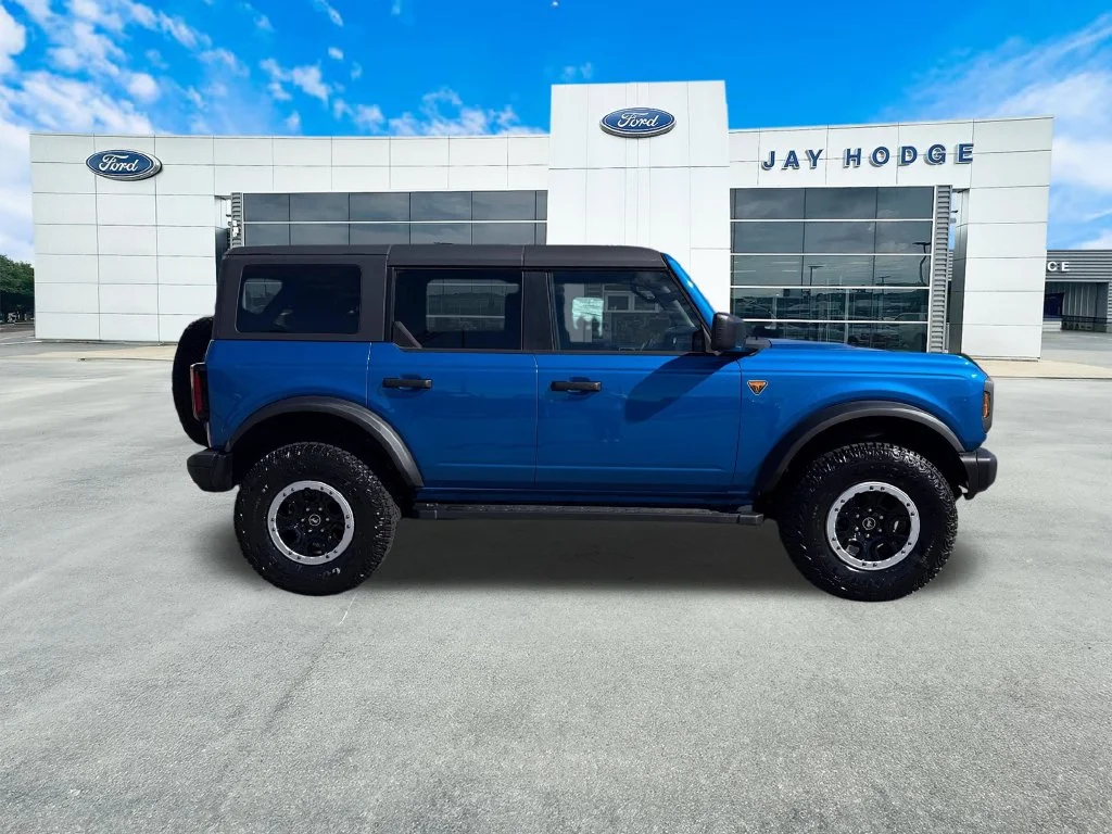 New 2026 Velocity Blue Metallic Ford Badlands® image 8