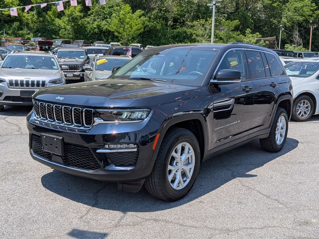 2023 Jeep Grand Cherokee's photo