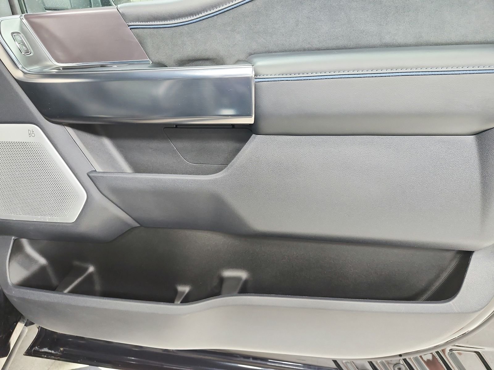 Used 2026 Agate Black Ford Platinum image 47