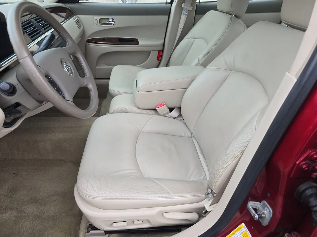 Used 2007 Red Buick CXL image 17