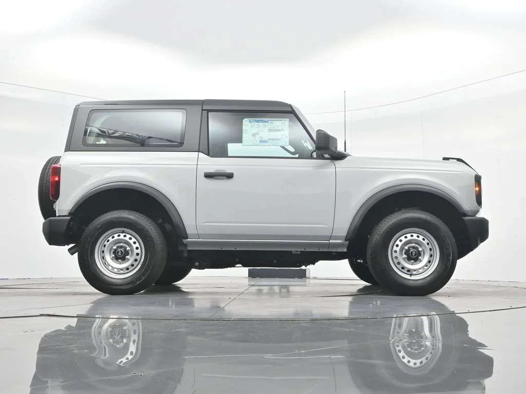 New 2026 Avalanche Gray Ford Base image 35