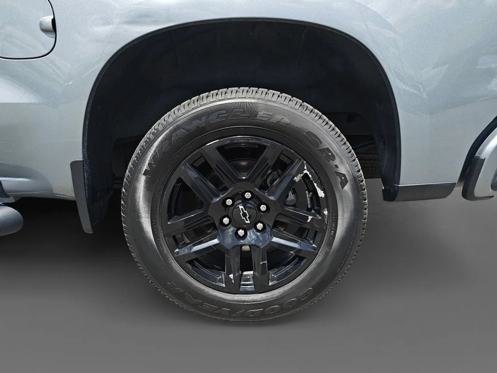 Used 2024 Sterling Gray Metallic Chevrolet Custom image 9