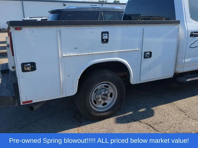 Used 2021 White Ford XL image 15