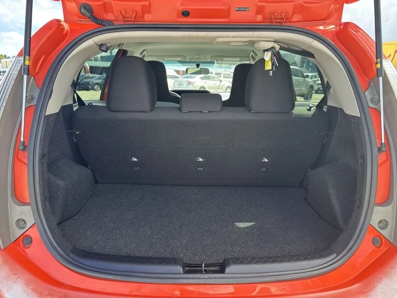2014 Toyota Prius c One - Photo 14