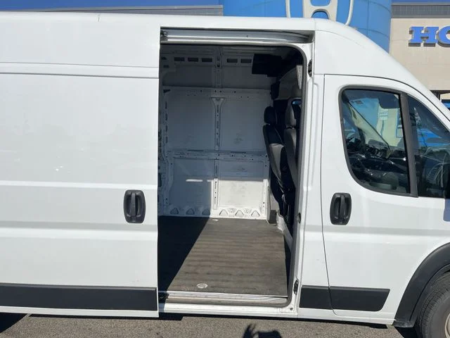 Used 2025 White Ram High Roof image 18