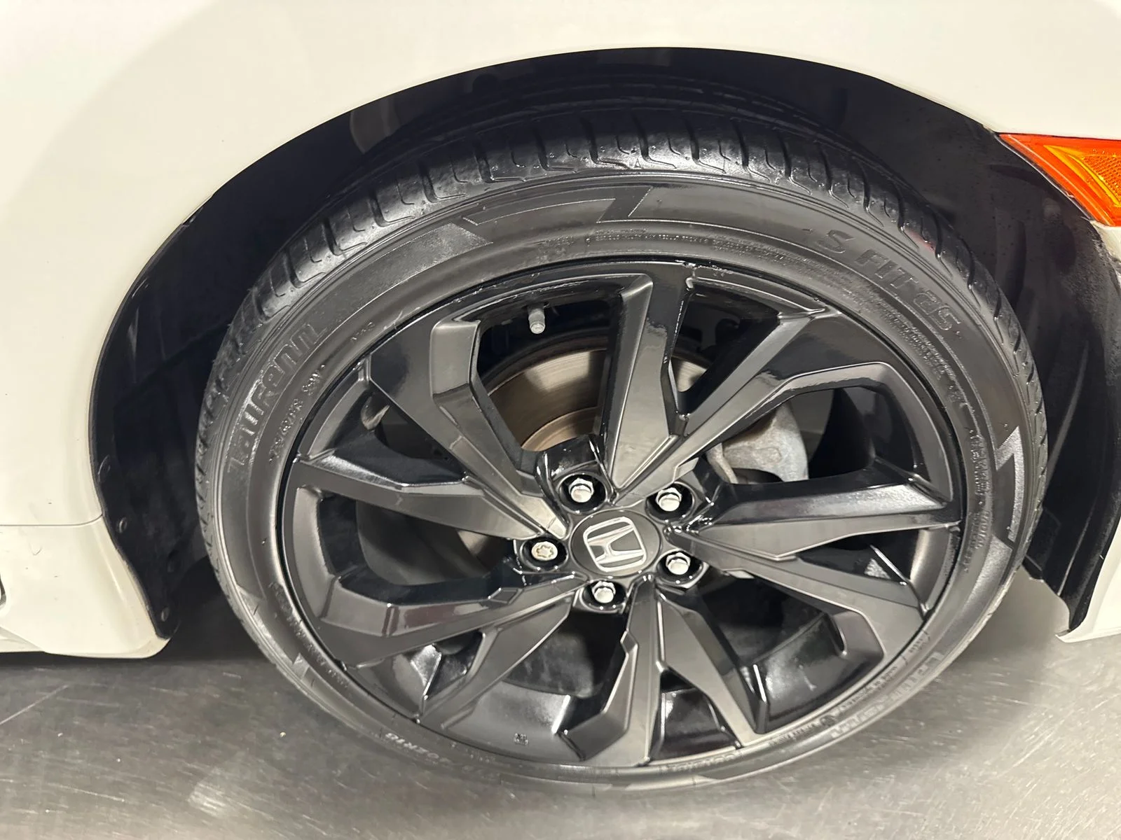 Used 2019 White Orchid Pearl Honda Sport image 14