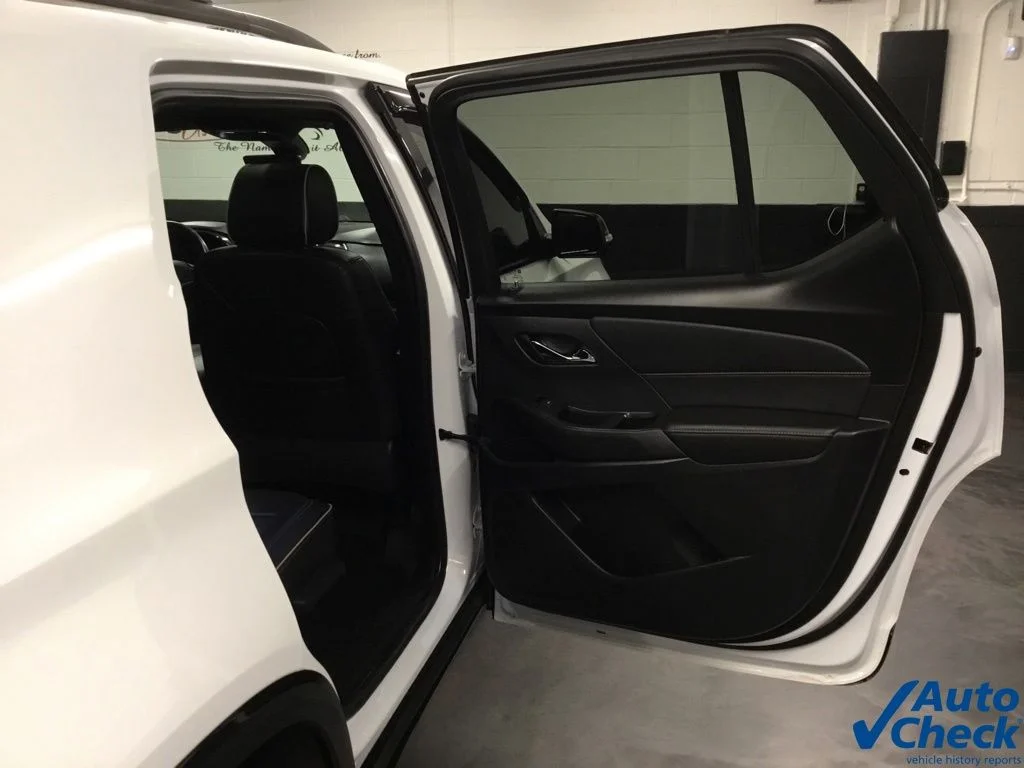 Used 2022 White Chevrolet Premier image 36