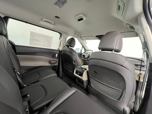 New 2027 White Kia EX image 41