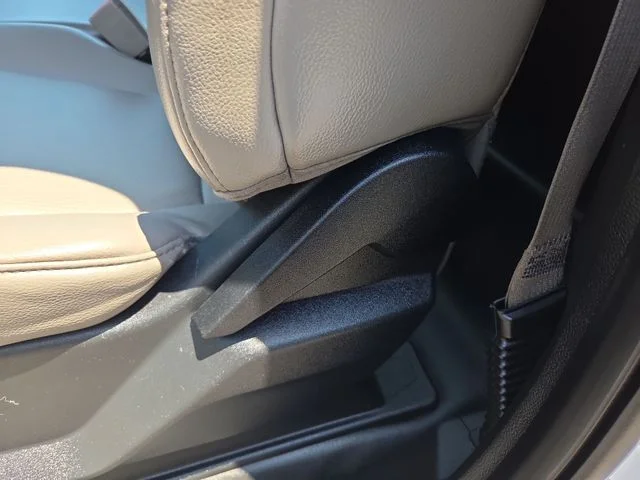 Used 2018 White Ford XL image 13