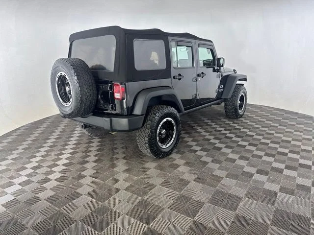 Used 2009 Black Jeep Unlimited X image 6