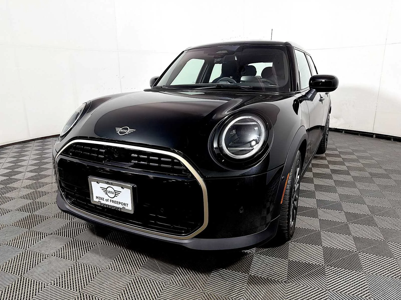 2026 MINI Hardtop 4 Door - Photo 3