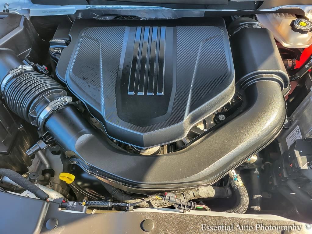 2025 GMC ACADIA - Image 24