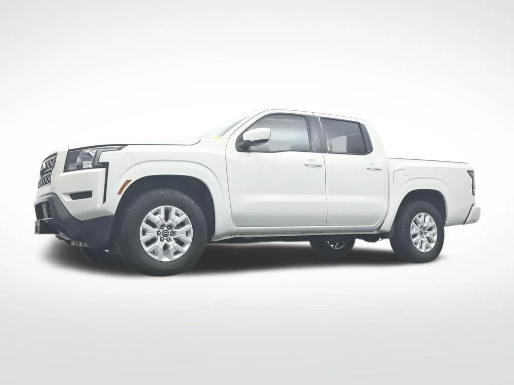Used 2022 White Nissan SV image 30