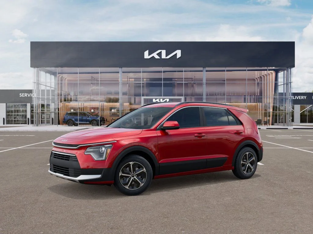 Used 2025 Red Kia LX image 3