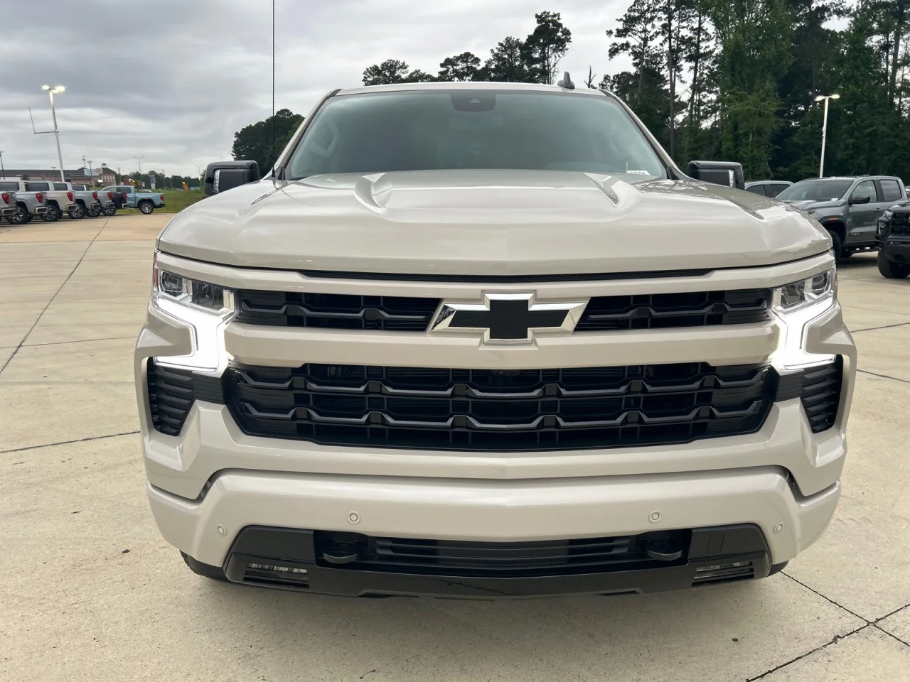 New 2026 White Sands Chevrolet RST image 5