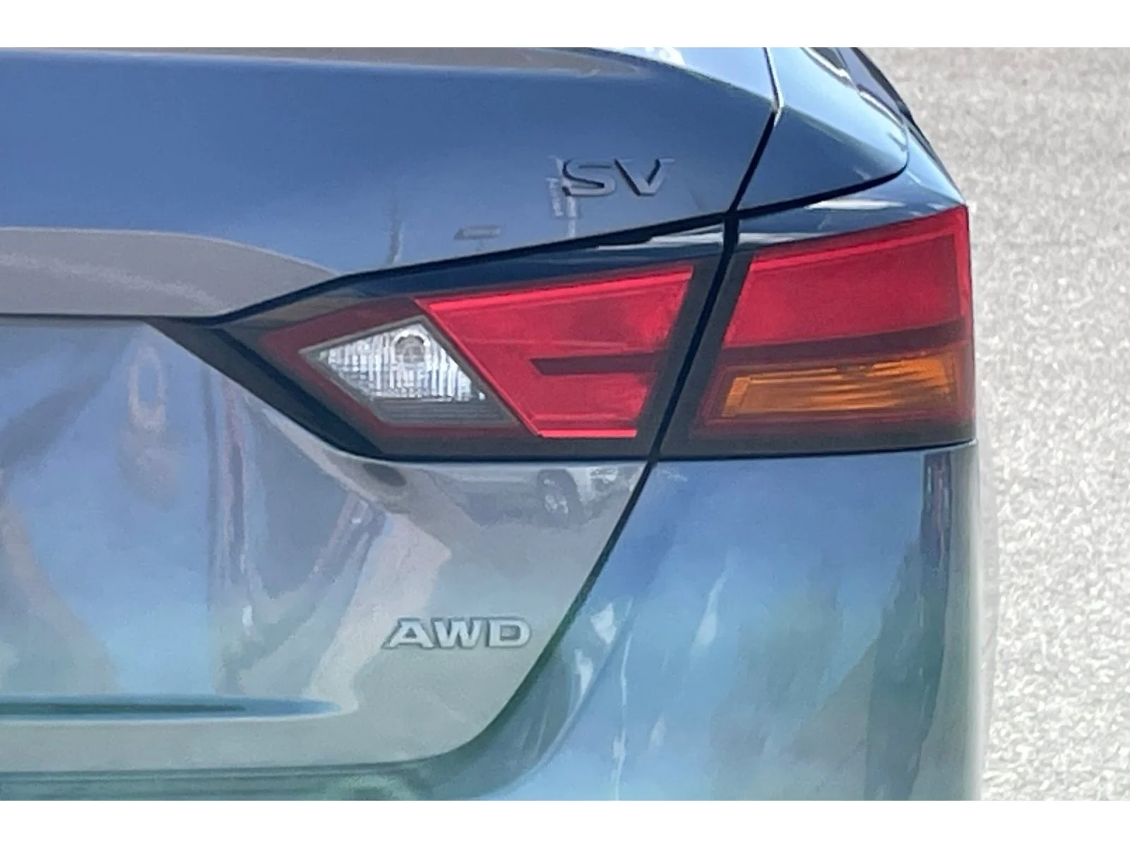 Used 2024 Gun Metallic Nissan 2.5 SV image 43