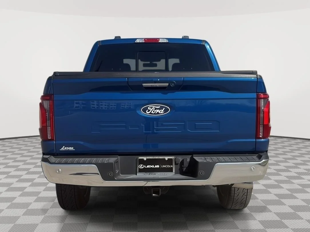 Used 2024 Atlas Blue Ford LARIAT image 8