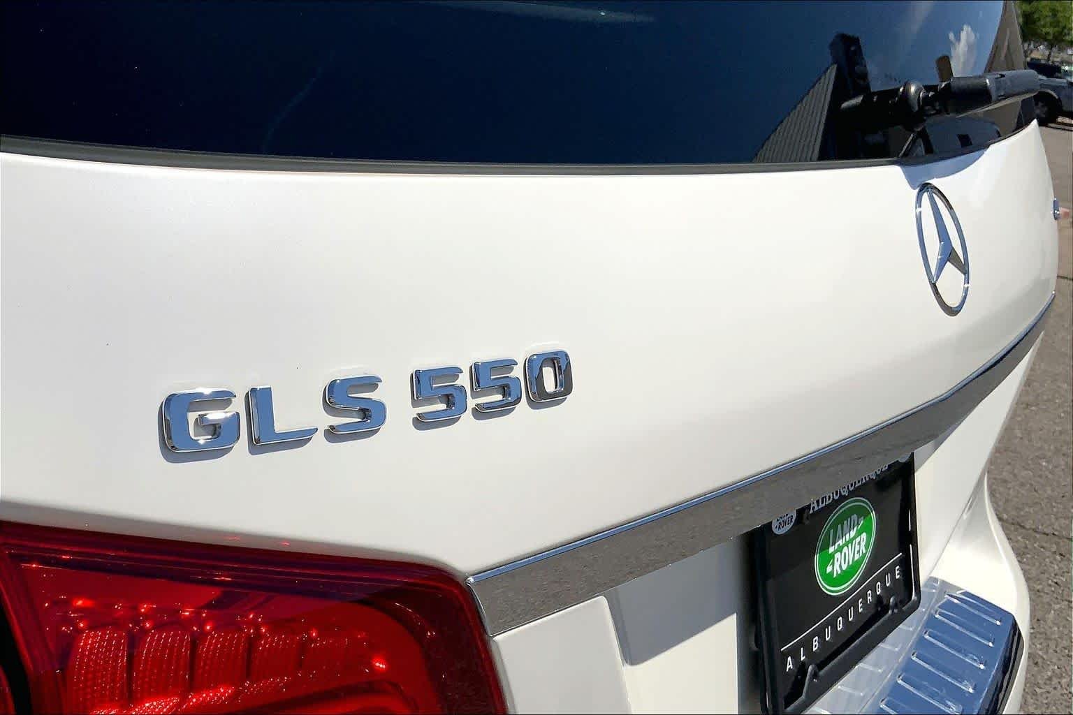 Used 2018 designo Diamond White Metallic Mercedes-Benz GLS 550 image 30