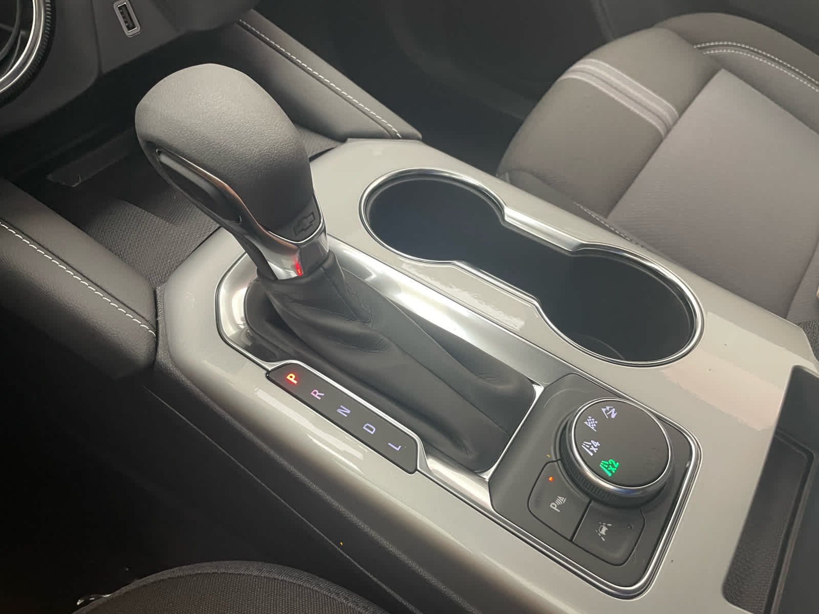 New 2026 Summit White Chevrolet 2LT image 6