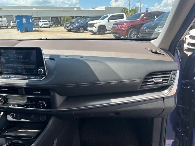 Used 2023 Blue Nissan SV image 13
